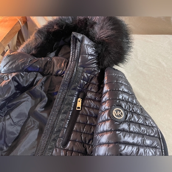 NWT Stunning Michael Kors Black MK Puffer Coat Plush Fur Designer Jacket S - 3X - Picture 4 of 14